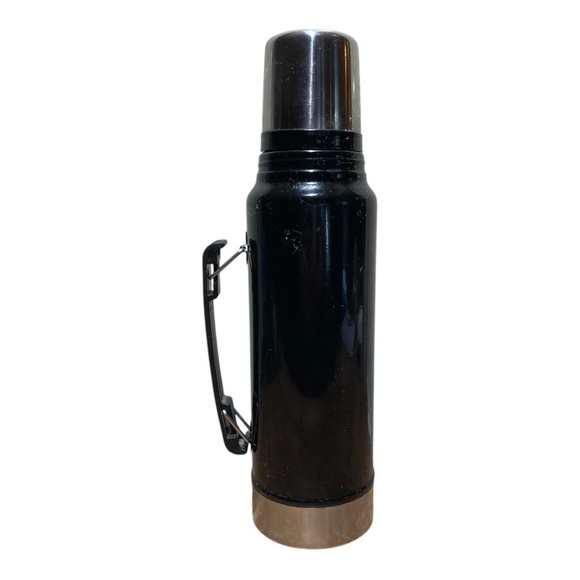 Vintage STANLEY Aladdin 32oz Thermos - Picture 1 of 5